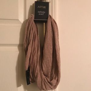 Infinity scarf